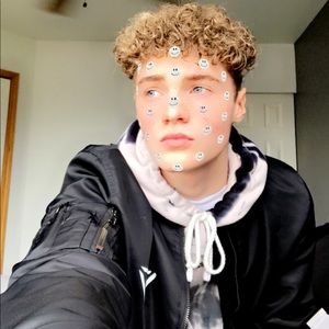 Meet your Posher, Brody